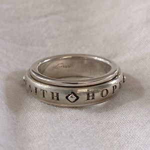 Lavaggi Revolving Prayer Ring Size 6.5 / 7